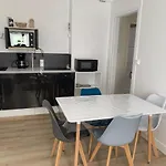 Apartman A 2 Pas De La